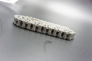 Precision roller chain